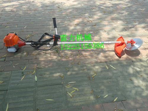 側掛式割草機
